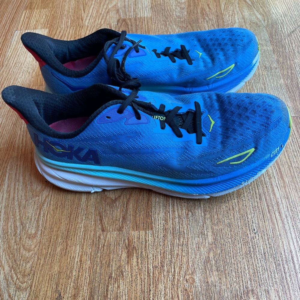 Hoka One One Runing shoes